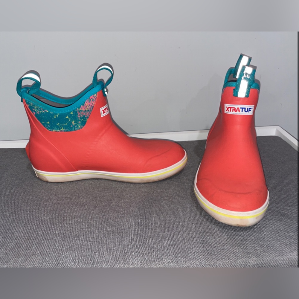 Size 6 women’s worn twice